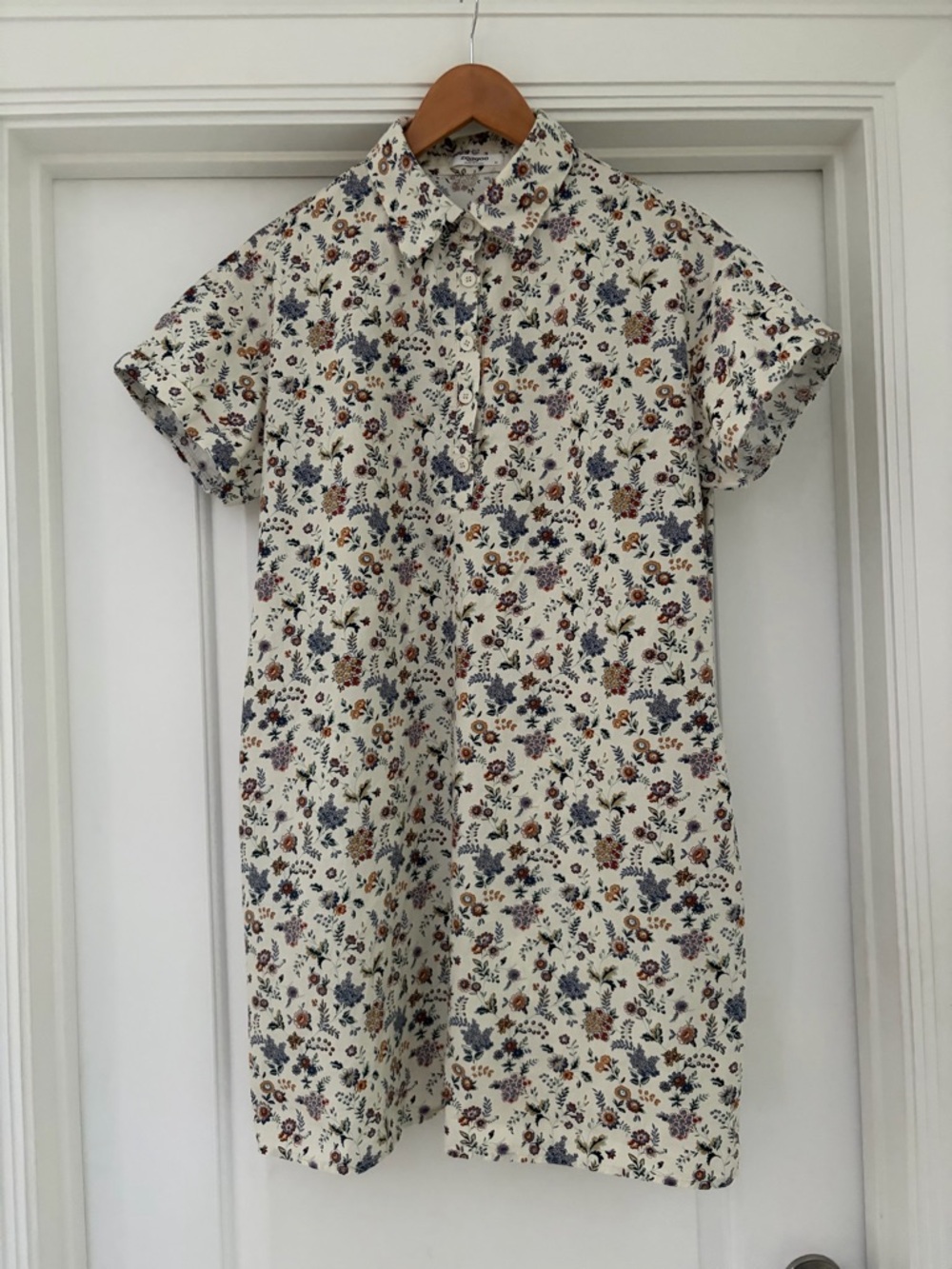 zeagoo Cream Floral Short-Sleeve Button-Down Shirt Dress